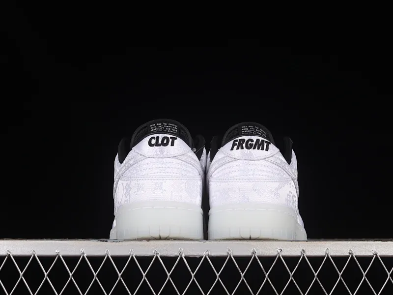 All Categories Nk SB Dunk Series Nk SB Dunk Low Low-top sneakers LW version Nk Dunk Low x Fragment